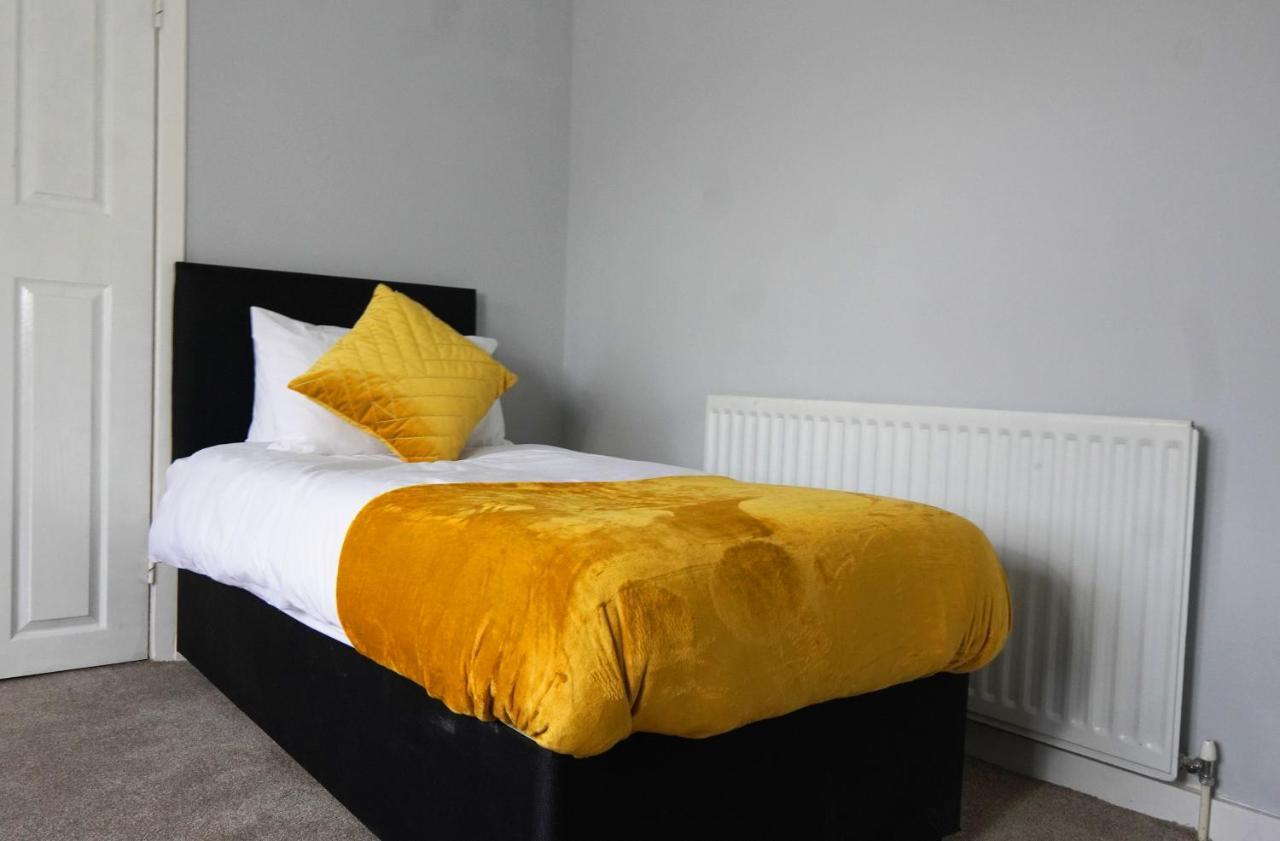 Portobello House - Four Bedroom House Perfect For Contractors - Sleeps 6 - Free Parking 伍尔弗汉普顿 外观 照片