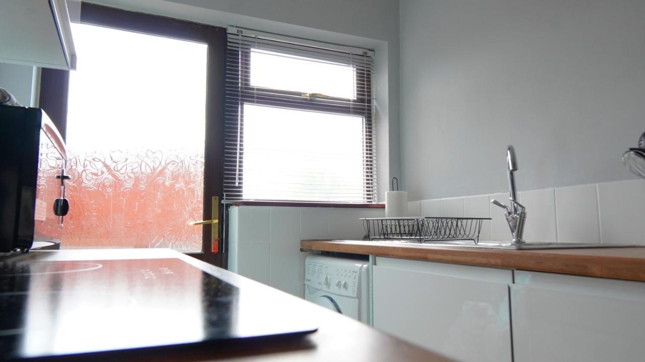 Portobello House - Four Bedroom House Perfect For Contractors - Sleeps 6 - Free Parking 伍尔弗汉普顿 外观 照片